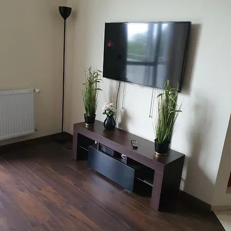 Apartament 3-Pokojowy 68 M , 250 Metrow Do Plazy ,Garaz *